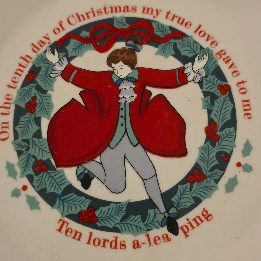 Vtg Salad Plate Tienshan‎ DECK HALLS Ten Lords A-leaping 12 Days Christmas Gold